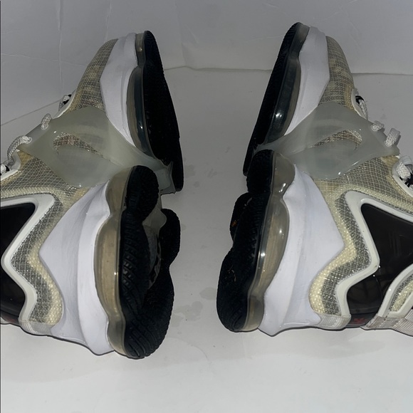 LeBron 19 Sketch Stylish Red and Gray Athletic Sneakers - Picture 8 of 12